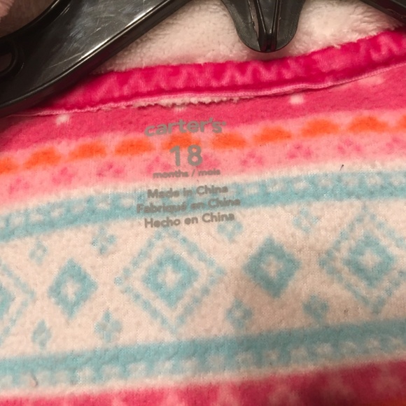 Carters Fleece one piece hooded snowsuit size 18 months. - Picture 3 of 4